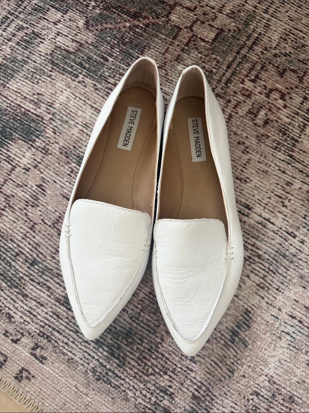 Steve Madden White Pointed Leather Loafers